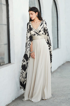 Buy black & white crepe jumpsuit adorned with hand-embroidered sequins. Dazzle on weddings and special occasions with exquisite Indian designer dresses, sharara suits, Anarkali suits, and wedding lehengas from Pure Elegance Indian fashion store in the USA.