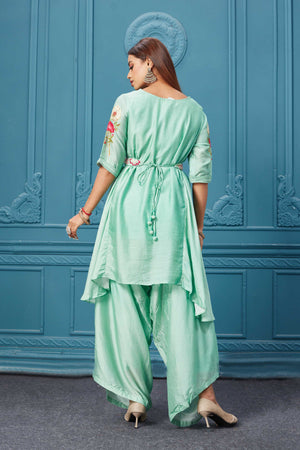 Shop Gorgeous neon green suit featuring a boat neck, quarter sleeves, and a stylish belt. Shop Indian dresses, gowns, Anarkali, lehenga, and saree online at Pure Elegance or visit our store in the USA.