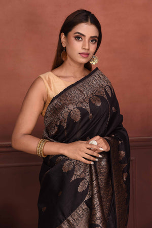 Buy black tussar Banarasi sari online in USA with antique zari work. Look your best on festive occasions in latest designer sarees, pure silk sarees, Kanchipuram silk sarees, handwoven sarees, tussar silk sarees, embroidered sarees from Pure Elegance Indian clothing store in USA.-closeup