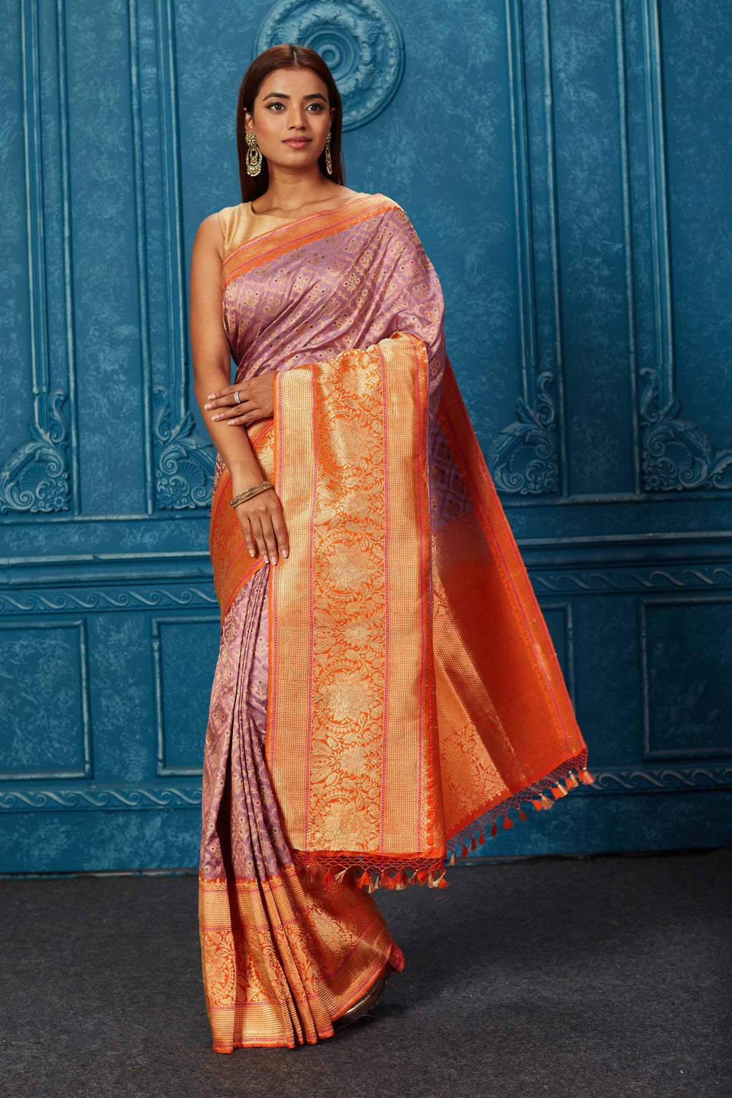 Shop lavender Banarasi saree online in USA with zari minakari work. Look your best on festive occasions in latest designer sarees, pure silk saris, Kanchipuram silk sarees, handwoven sarees, tussar silk sarees, embroidered sarees from Pure Elegance Indian saree store in USA.-full view