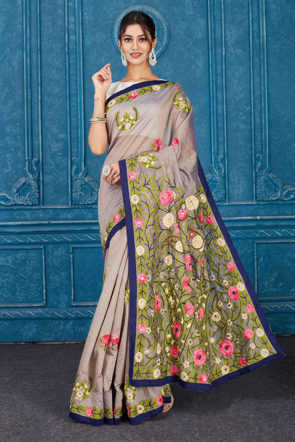 Shop stunning grey Phulkari work Kota saree online in USA. Look your best on festive occasions in latest designer sarees, pure silk saris, Kanchipuram silk sarees, handwoven sarees, tussar silk sarees, embroidered saris from Pure Elegance Indian clothing store in USA.-full view