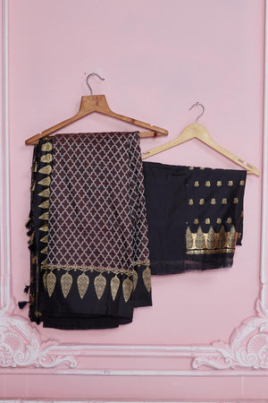 Shop beautiful brown Banarasi sari online in USA with black zari border. Look your best on festive occasions in latest designer saris, pure silk sarees, Kanjivaram silk sarees, handwoven saris, tussar silk sarees, embroidered saris from Pure Elegance Indian fashion store in USA.-blouse