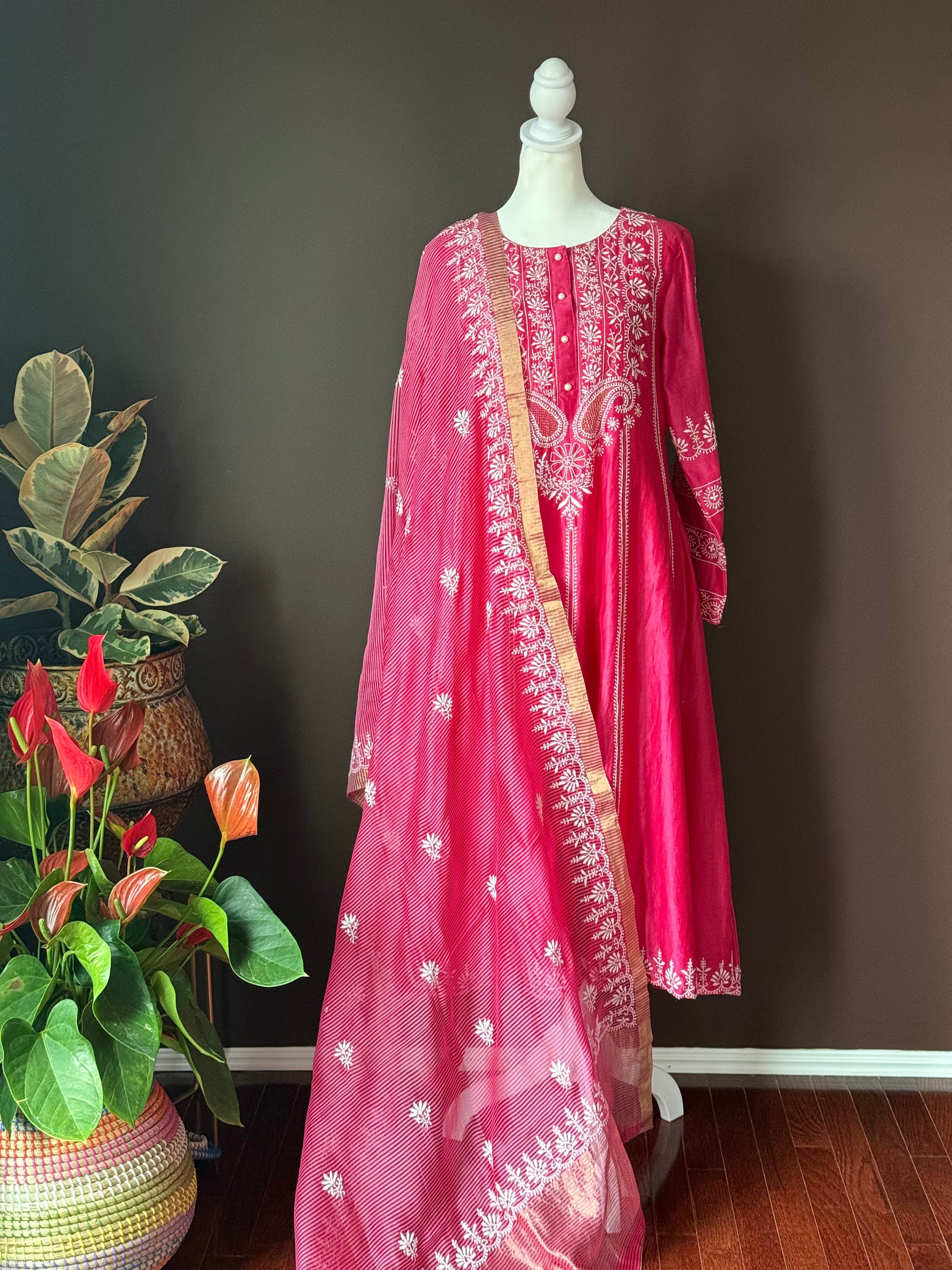 503327 Pink Embroidered Chanderi Silk Suit With Dupatta