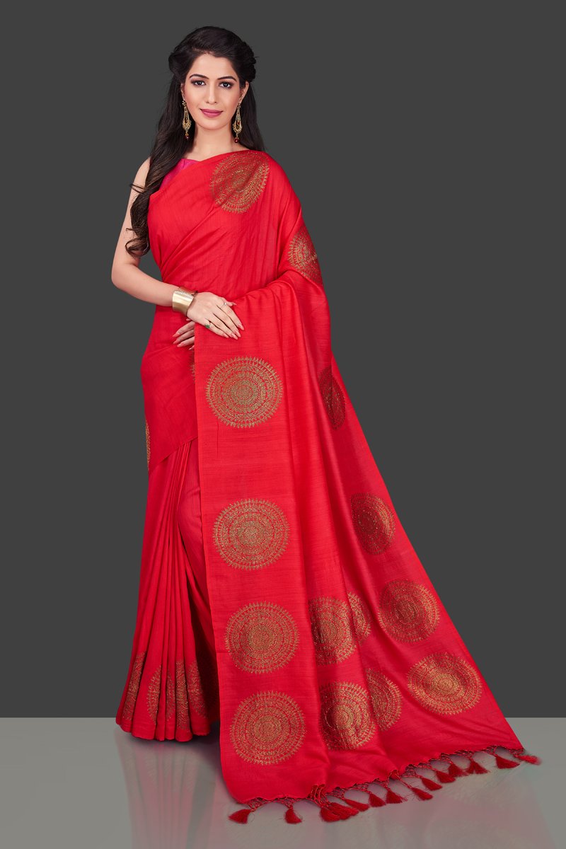 Shop stunning red borderless muga Banarasi sari online in USA with big antique zari buta. Shop beautiful Banarasi sarees, georgette sarees, pure muga silk sarees in USA from Pure Elegance Indian fashion boutique in USA. Get spoiled for choices with a splendid variety of Indian saris to choose from! Shop now.-full view