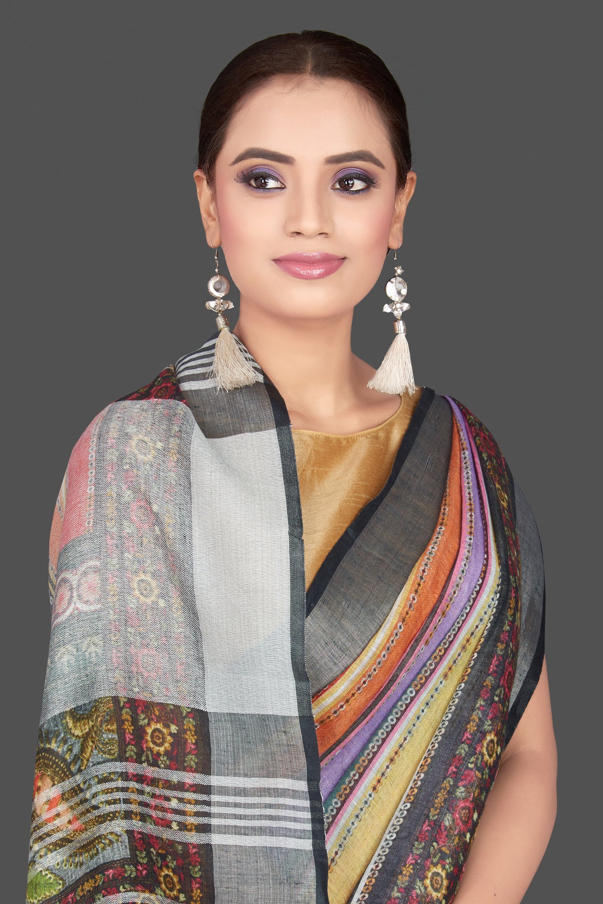 Shop beautiful multicolor striped linen sari online in USA. Look glamorous at parties and weddings in stunning designer sarees, embroidered sarees, fancy sarees, Bollywood sarees, linen sarees from Pure Elegance Indian saree store in USA.-closeup