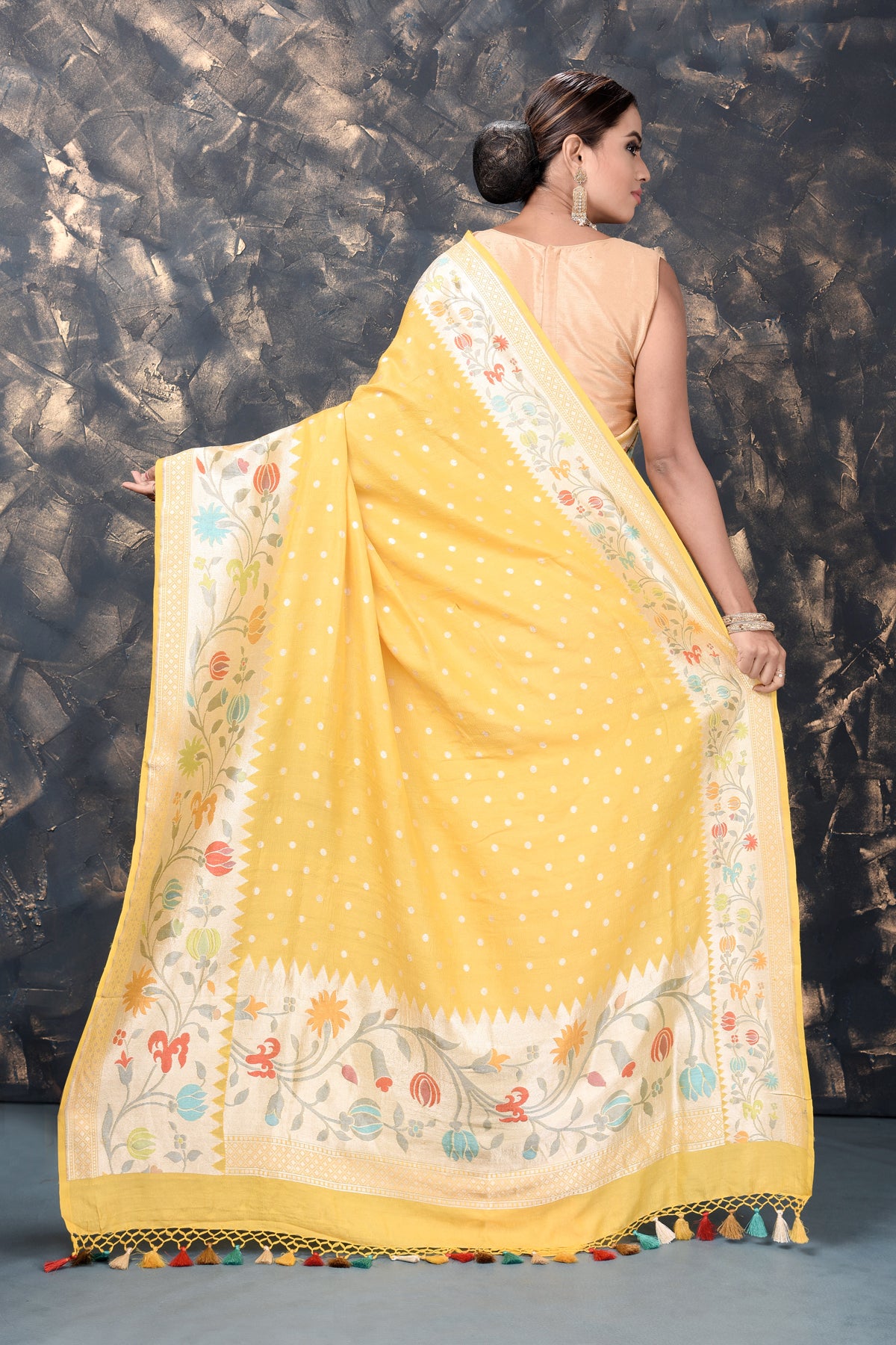 Shop stunning yellow georgette tussar Paithani silk saree online in USA. Keep your ethnic wardrobe updated with an exclusive range of designer sarees, pure silk sarees, handloom sarees, embroidered sarees, printed sarees, fancy sari from Pure Elegance Indian fashion store in USA.-back