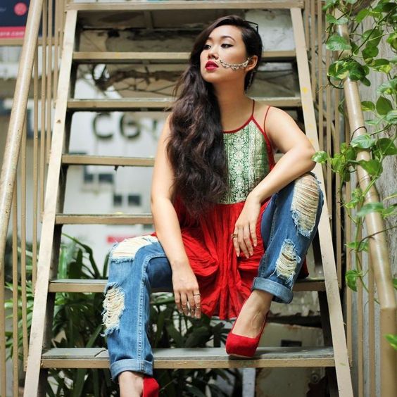 How To Turn Your Everyday Indian Clothes Into Indo Western Style?