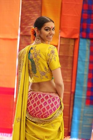 Best Haldi Outfits for Bridesmaids