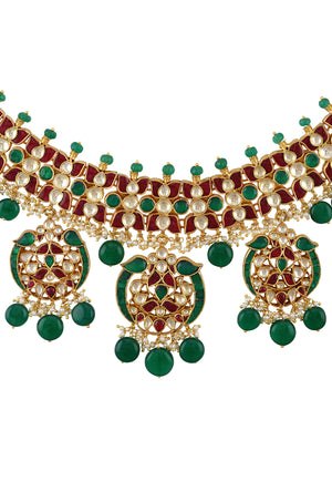 Shop stunning multicolor glass gold plated necklace set online in USA with earrings. Elevate your traditional look with royal Amrapali jewelry, silver plated jewelry, gold plated jewelry, gold plated necklace, silver earrings, silver bangles from Pure Elegance Indian fashion store in USA.-closeup