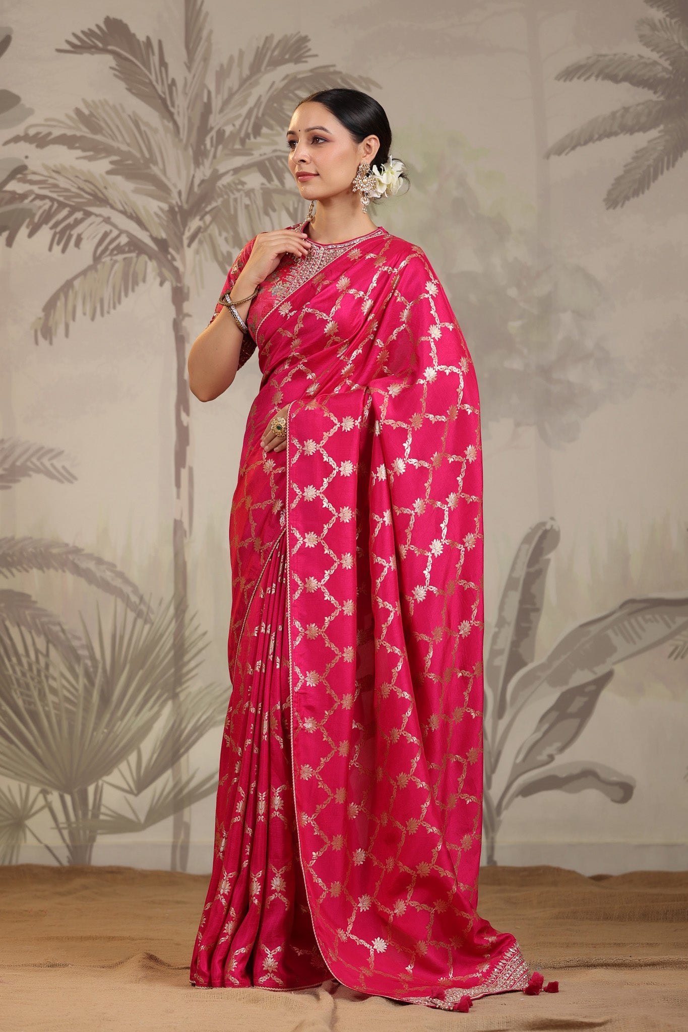 Shop stunning pink silk saree online in USA with embroidered sari blouse. Look royal on special occasions in exquisite designer sarees, pure silk sarees, handloom sarees, Bollywood sarees, embroidered sarees, Banarasi sarees, organza sarees from Pure Elegance Indian saree store in USA.-pallu