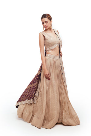 Buy off-white embroidered lehenga online in USA with purple zari dupatta. Dazzle on weddings and special occasions with exquisite designer lehengas, Anarkali suit, sharara suit, Indowestern outfits, bridal lehengas from Pure Elegance Indian clothing store in the USA. -side