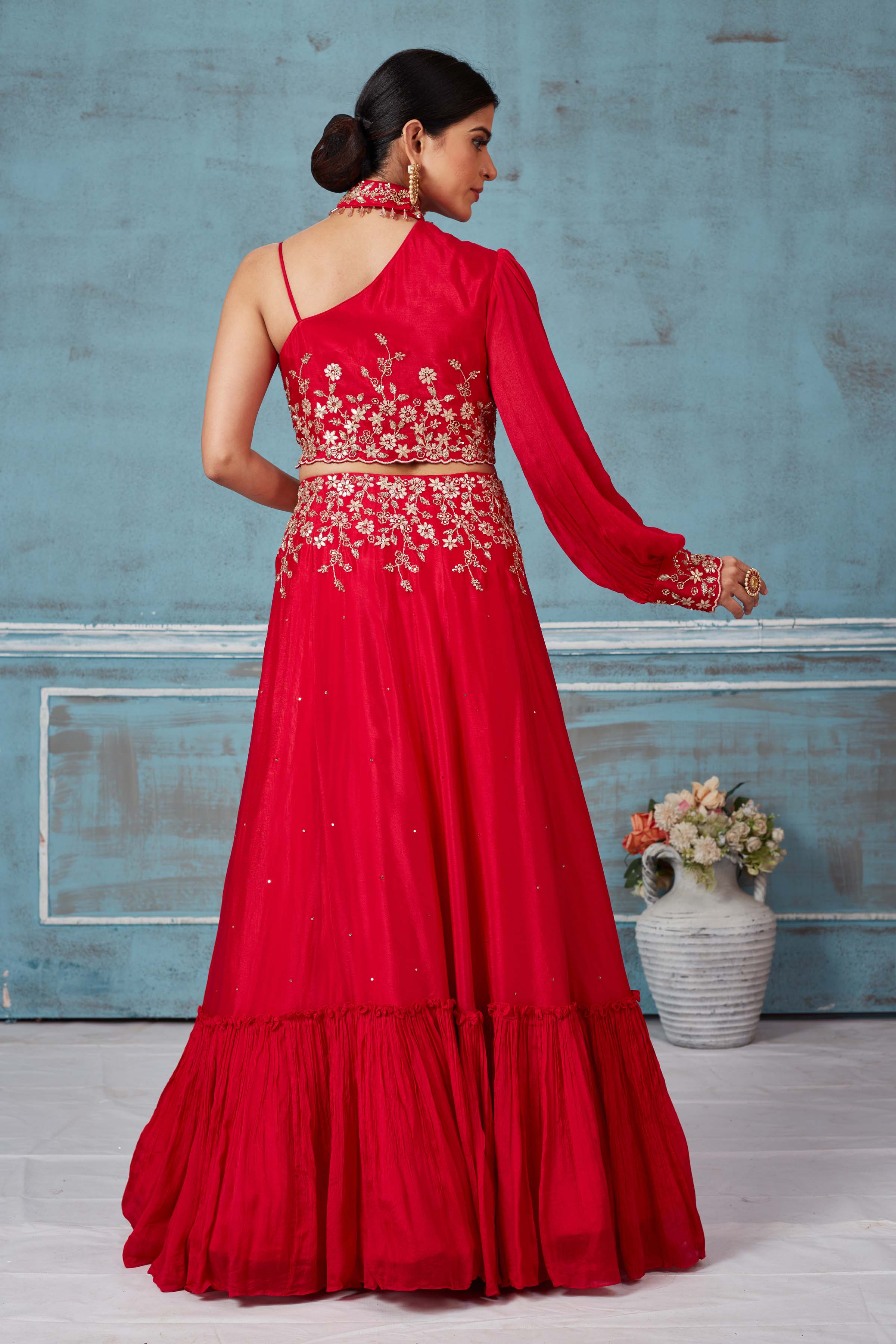 Buy red georgette embroidered contemporary skirt set online in USA. Look royal on special occasions in exquisite designer lehengas, pure silk sarees, handloom sarees, Bollywood sarees, Anarkali suits, Banarasi sarees, organza sarees from Pure Elegance Indian saree store in USA.-back