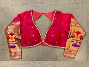 Buy stunning dark pink Paithani full sleeves saree blouse online in USA. Elevate your saree style with exquisite readymade saree blouses, embroidered saree blouses, Banarasi sari blouse, designer sari blouse, choli-cut blouse, corset blouses from Pure Elegance Indian fashion store in USA.-full view