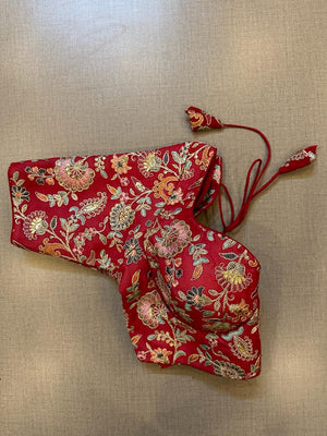 Shop stunning red embroidered choli cut blouse online in USA. Elevate your saree style with exquisite readymade sari blouses, embroidered saree blouses, Banarasi sari blouse, designer saree blouse, choli-cut blouses, corset blouses from Pure Elegance Indian fashion store in USA.-side