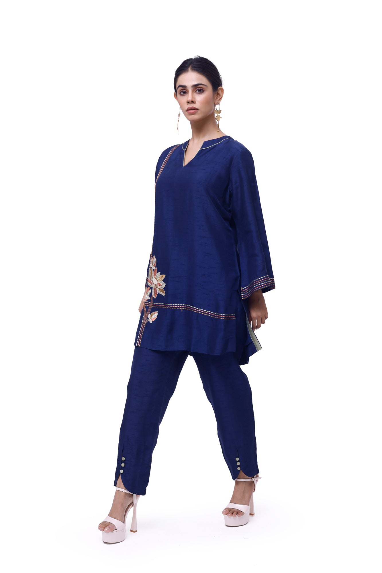 Shop elegant navy blue Mysore silk pant set online in USA. Shop the best and latest designs in embroidered sarees, designer sarees, Anarkali suit, lehengas, sharara suits for weddings and special occasions from Pure Elegance Indian fashion store in USA.-set