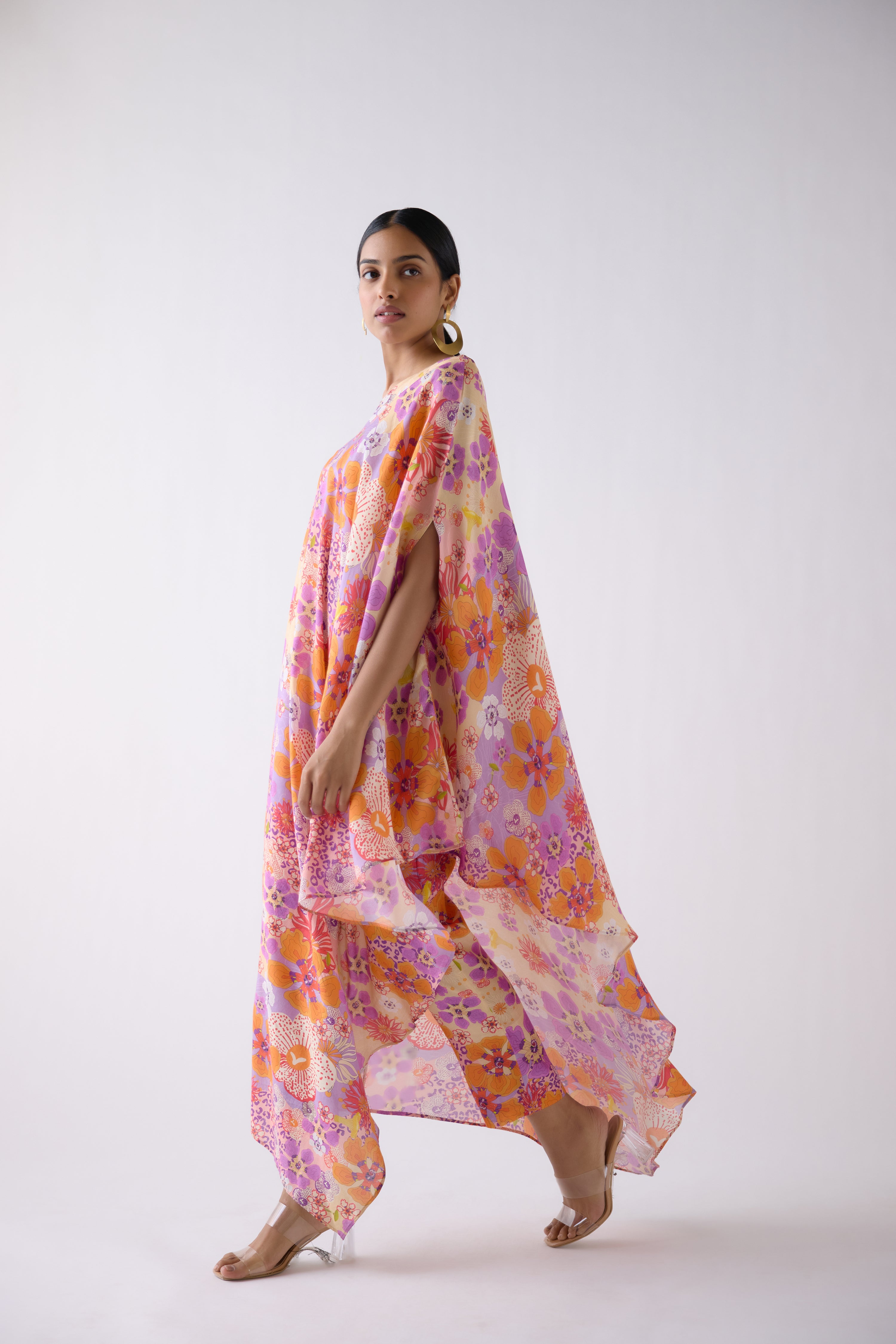 Buy stunning lilac floral print muslin co-ord set online in USA. Shop the best and latest designs in embroidered sarees, designer sarees, Anarkali suit, lehengas, sharara suits for weddings and special occasions from Pure Elegance Indian fashion store in USA.-side