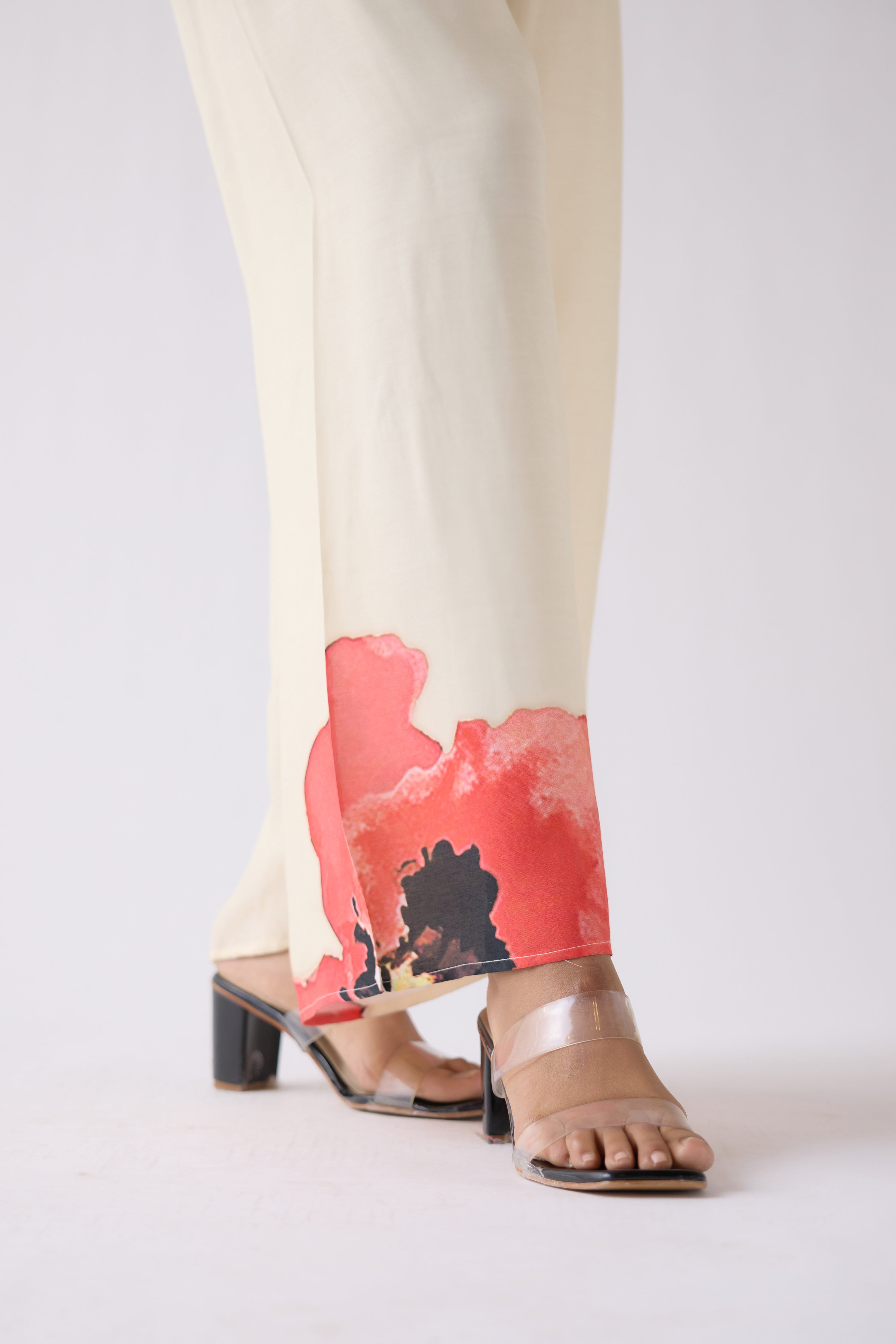 51Z075-RO Ivory And Black Floral Print Muslin Co-ord Set