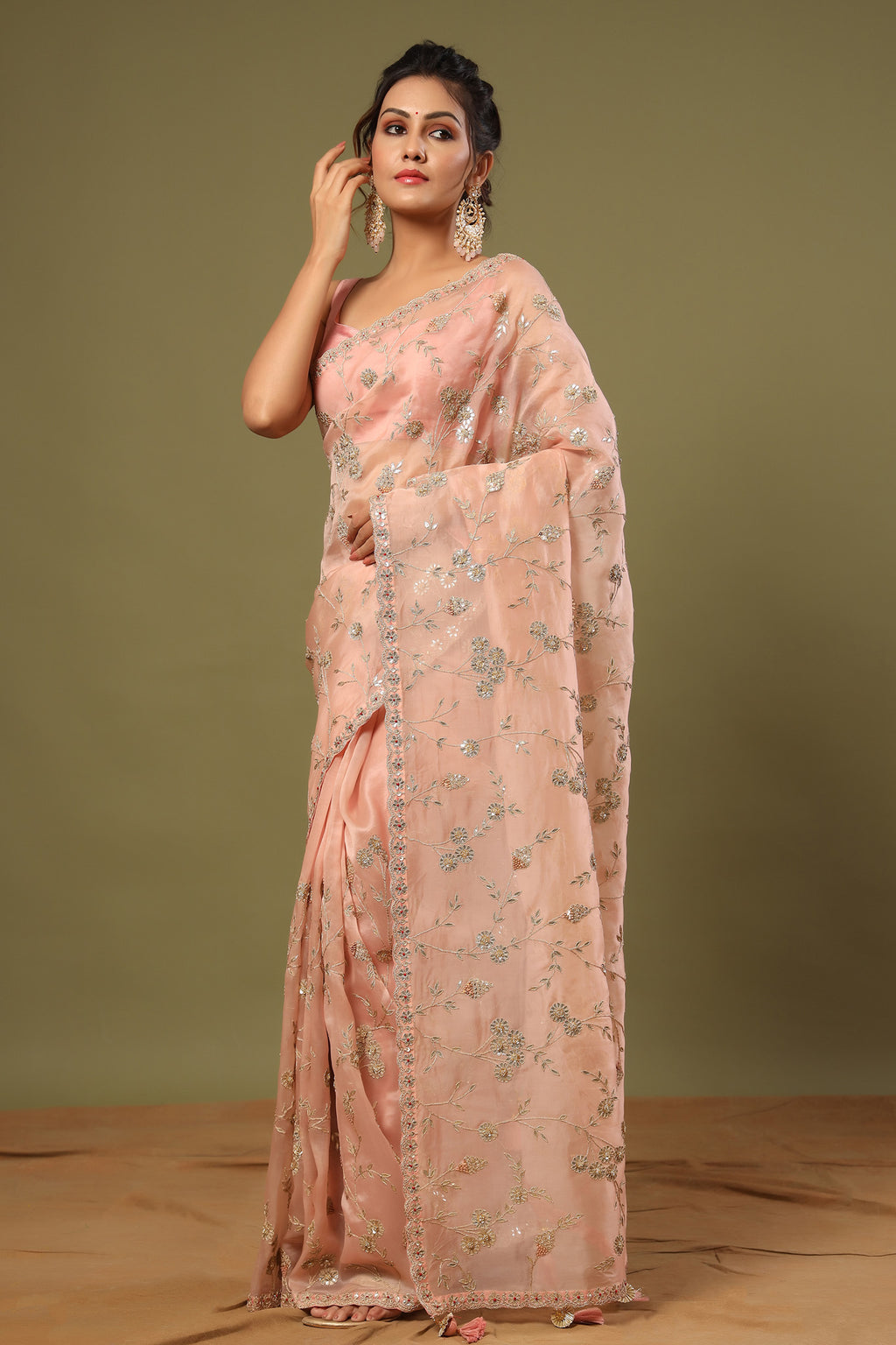 Shop elegant dusty pink embroidered organza saree online in USA. Make a fashion statement at weddings with stunning designer sarees, embroidered sarees with blouse, wedding sarees, handloom sarees from Pure Elegance Indian fashion store in USA.-full view