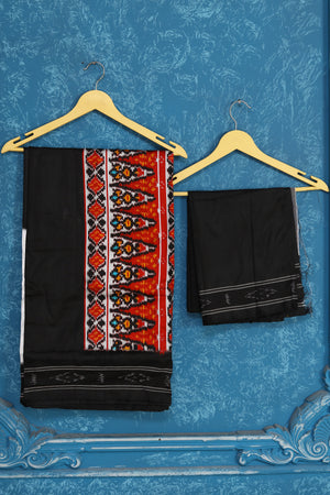 Shop black, white and red pochampally silk ikkat sari online in USA. Look your best on festive occasions in latest designer sarees, pure silk sarees, Kanchipuram sarees, handwoven sarees, tussar silk sarees, embroidered sarees from Pure Elegance Indian clothing store in USA.-blouse