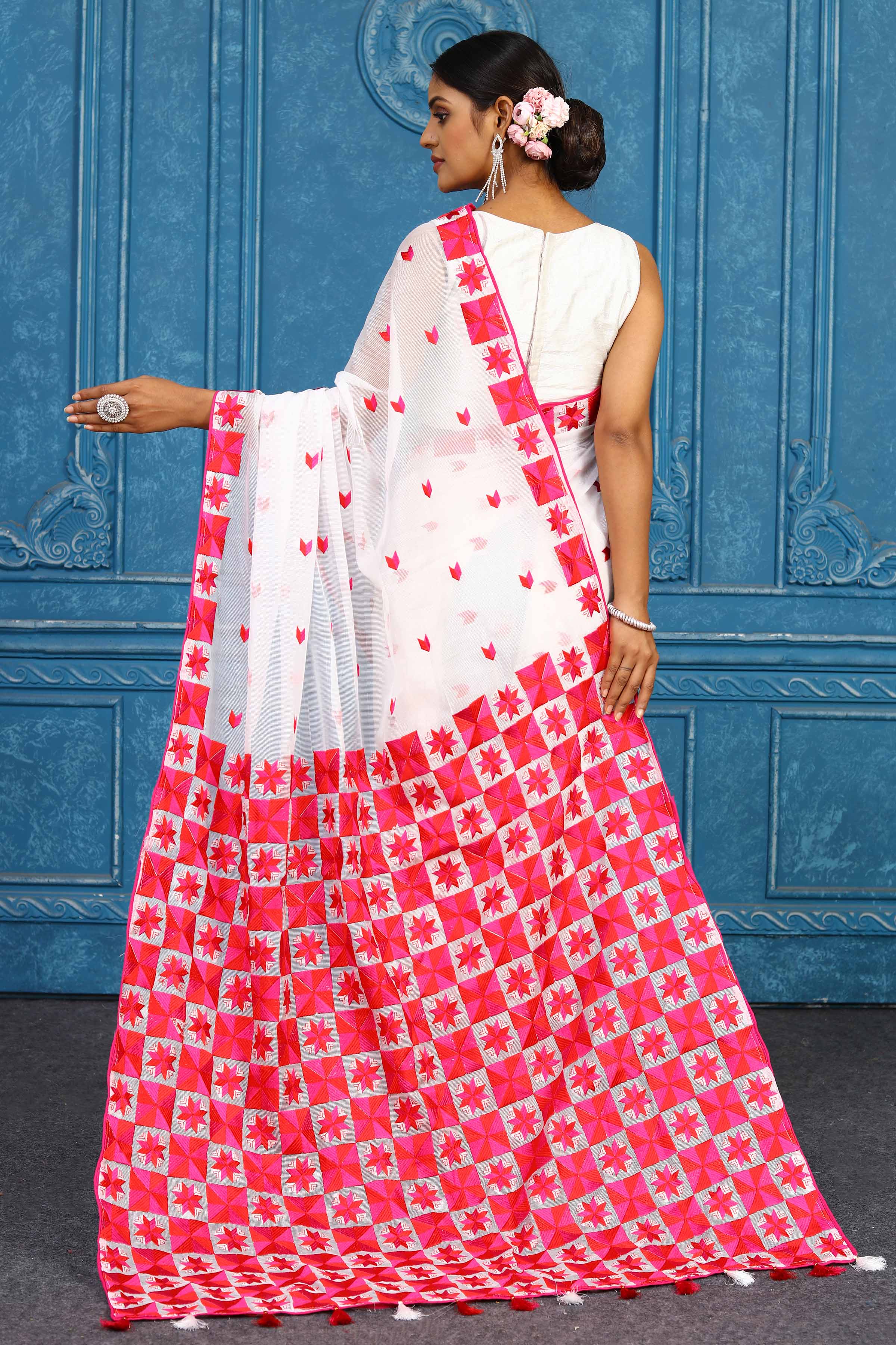 Shop beautiful white and red phulkari embroidery sari online in USA. Look your best on festive occasions in latest designer sarees, pure silk sarees, Kanchipuram sarees, handwoven sarees, tussar silk sarees, embroidered sarees from Pure Elegance Indian clothing store in USA.-back