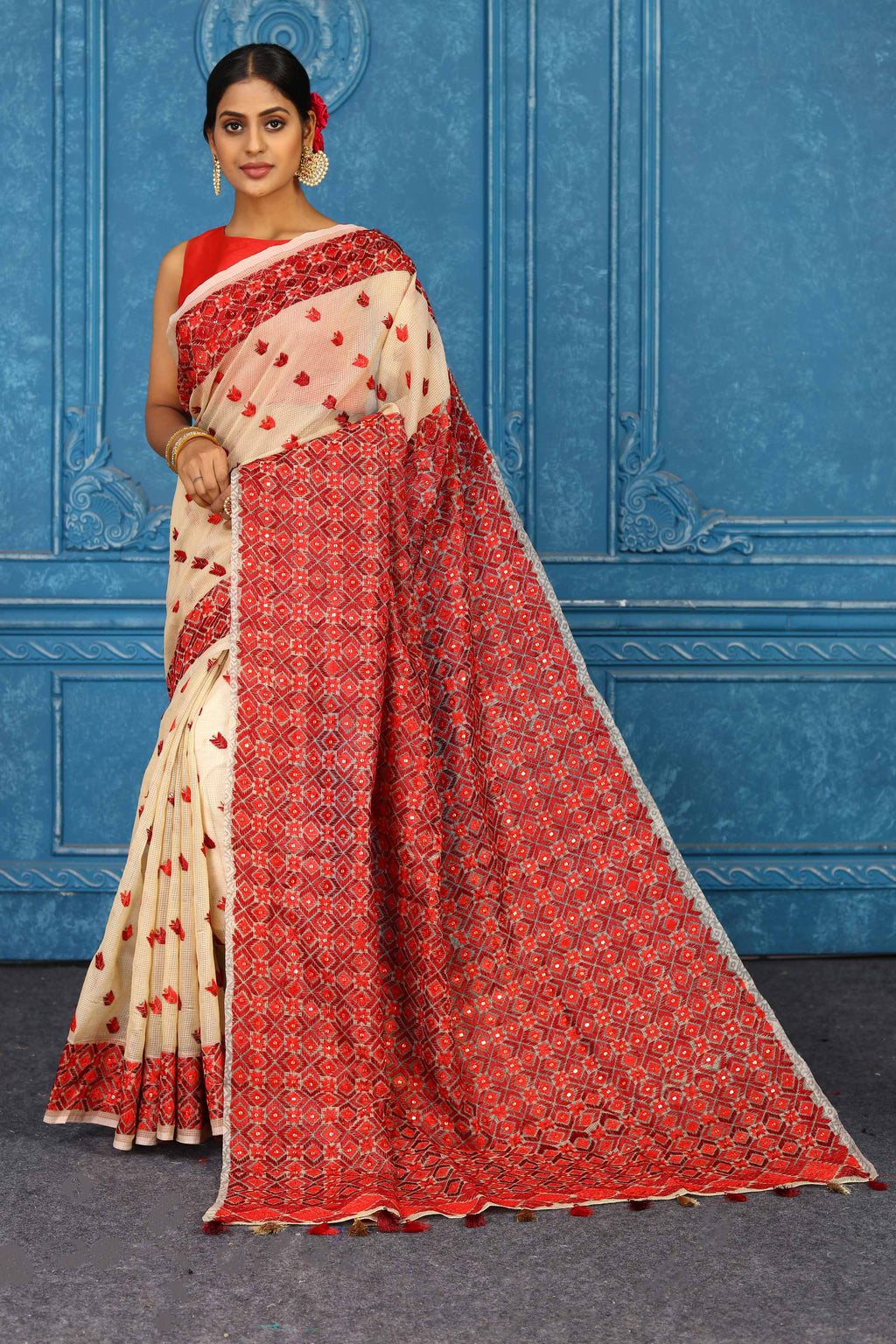 Shop stunning cream phulkari embroidery sari online in USA. Look your best on festive occasions in latest designer sarees, pure silk sarees, Kanchipuram sarees, handwoven sarees, tussar silk sarees, embroidered sarees from Pure Elegance Indian clothing store in USA.-full view