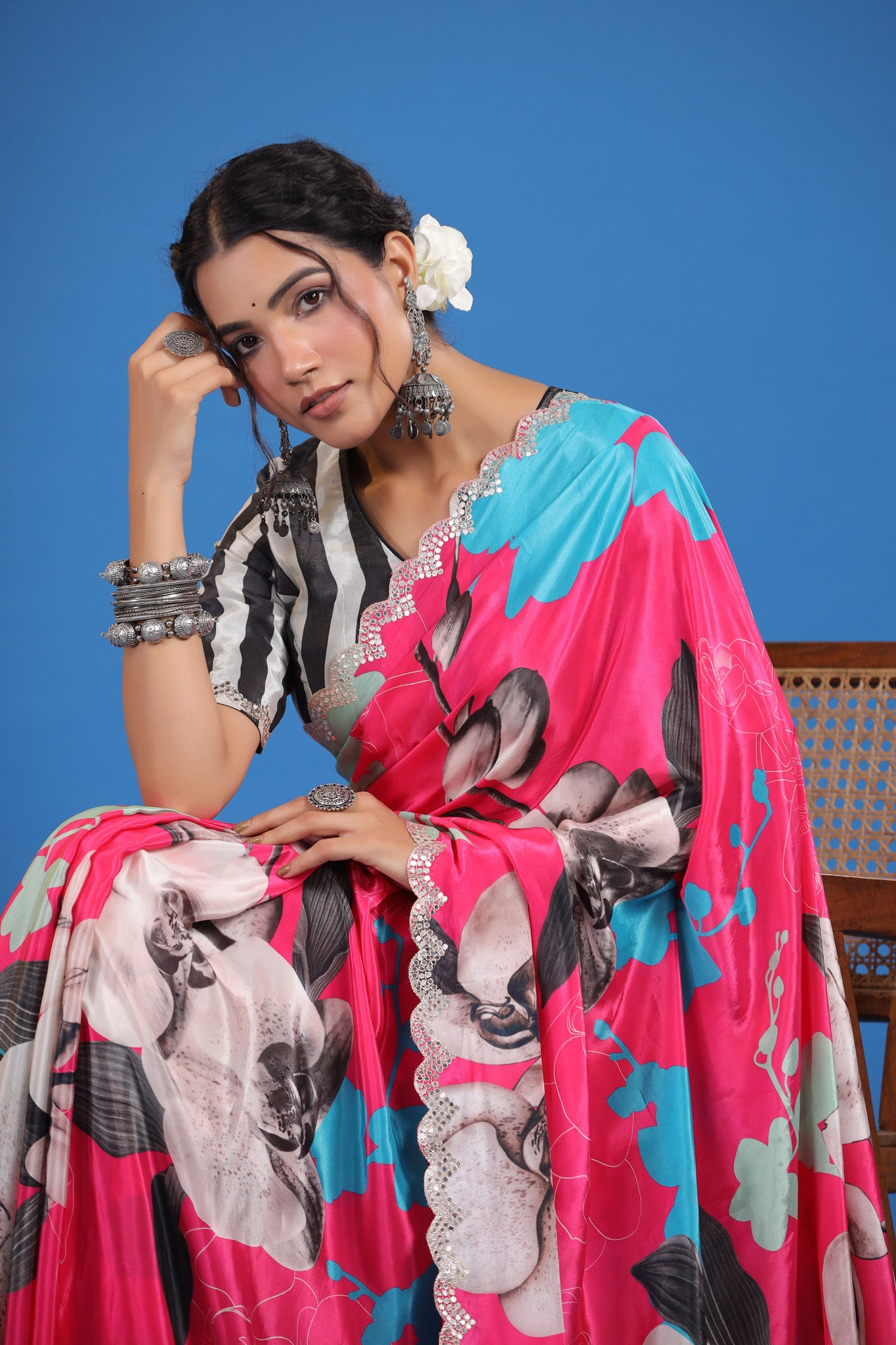 Shop pink floral crepe georgette sari online in USA with saree blouse. Look classy at weddings and special occasions in exquisite designer sarees, embroidered sarees, party sarees, handwoven saris, pure silk sarees, Banarasi sarees, Kanjivaram sarees from Pure Elegance Indian saree store in USA.-blouse