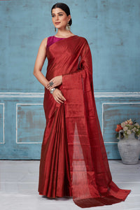 Shop stunning maroon tissue silk golden zari saree online in USA. Look your best on festive occasions in latest designer saris, pure silk saris, Kanchipuram silk sarees, handwoven sarees, tussar silk sarees, embroidered sarees from Pure Elegance Indian fashion store in USA.-full view