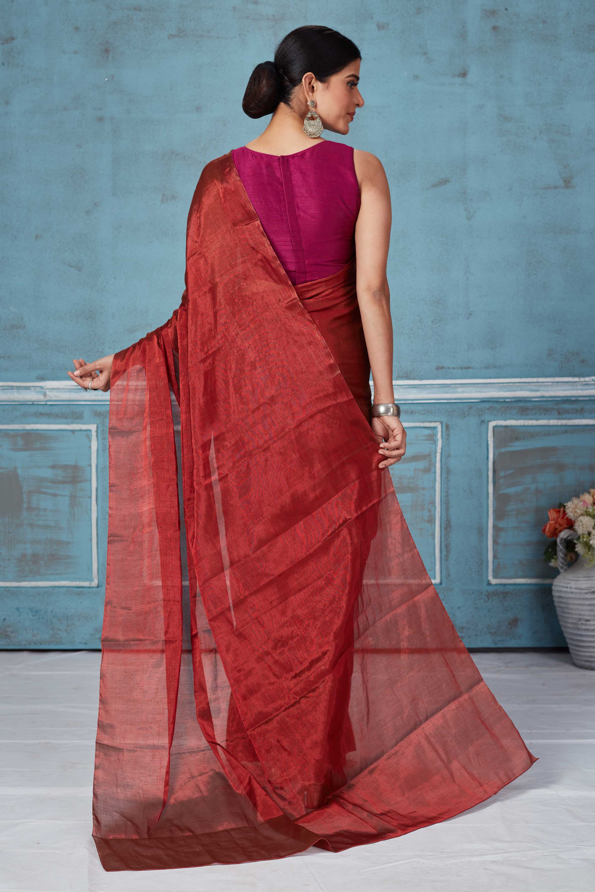 Shop stunning maroon tissue silk golden zari saree online in USA. Look your best on festive occasions in latest designer saris, pure silk saris, Kanchipuram silk sarees, handwoven sarees, tussar silk sarees, embroidered sarees from Pure Elegance Indian fashion store in USA.-back
