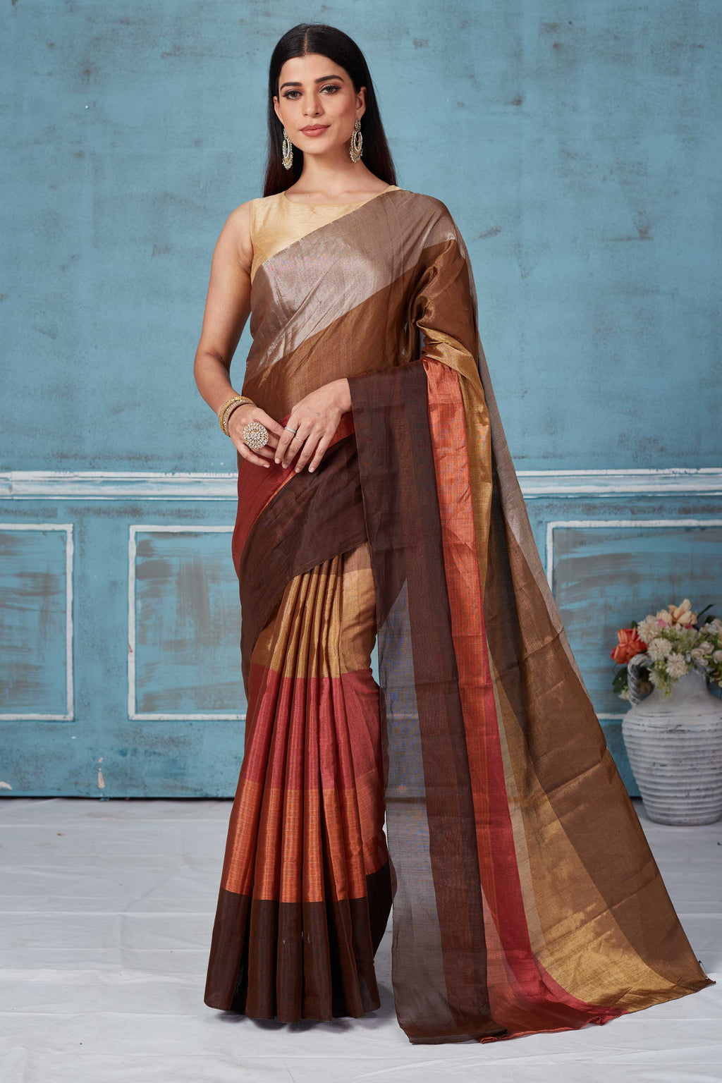 Buy beautiful earthy tones tissue silk golden zari sari online in USA. Look your best on festive occasions in latest designer saris, pure silk saris, Kanchipuram silk sarees, handwoven sarees, tussar silk sarees, embroidered sarees from Pure Elegance Indian fashion store in USA.-full view