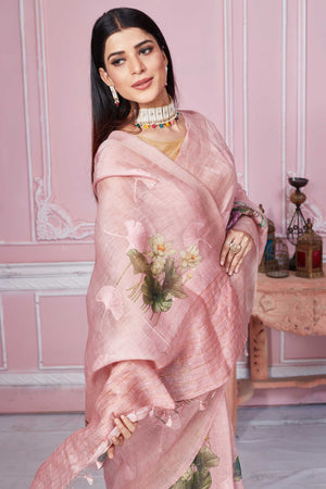 Buy stunning rose pink floral print Banarasi saree online in USA. Look your best on festive occasions in latest designer sarees, pure silk saris, Kanchipuram silk sarees, handwoven sarees, tussar silk saris, embroidered sarees from Pure Elegance Indian fashion store in USA.-closeup