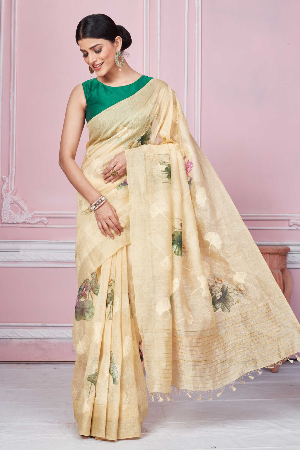 Shop stunning cream floral print Banarasi saree online in USA. Look your best on festive occasions in latest designer sarees, pure silk saris, Kanchipuram silk sarees, handwoven sarees, tussar silk saris, embroidered sarees from Pure Elegance Indian fashion store in USA.-full view