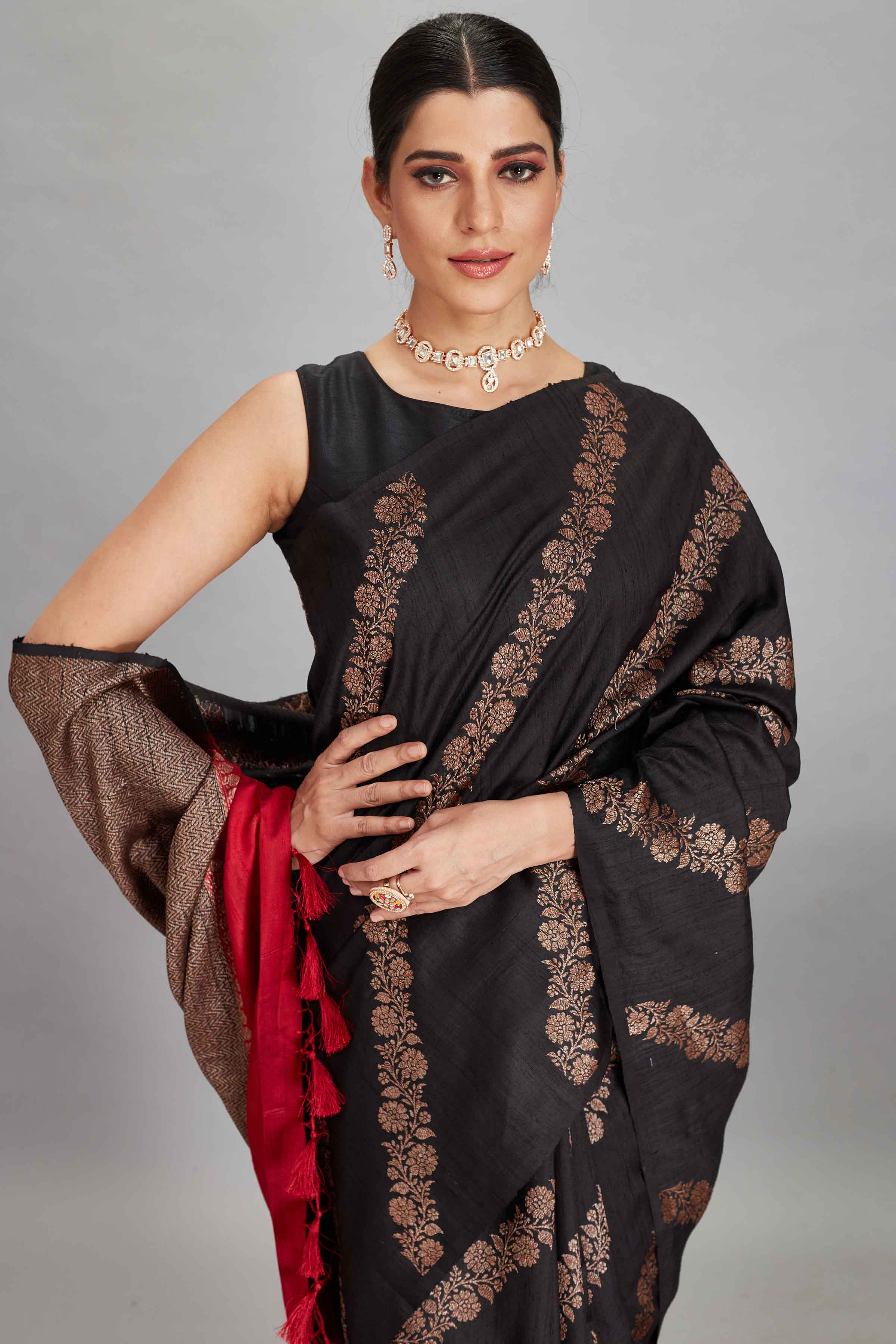 Buy black muga Banarasi saree online in USA with zari creeper. Look your best on festive occasions in latest designer sarees, pure silk sarees, Kanjivaram silk saris, handwoven saris, tussar silk sarees, embroidered saris from Pure Elegance Indian clothing store in USA.-closeup