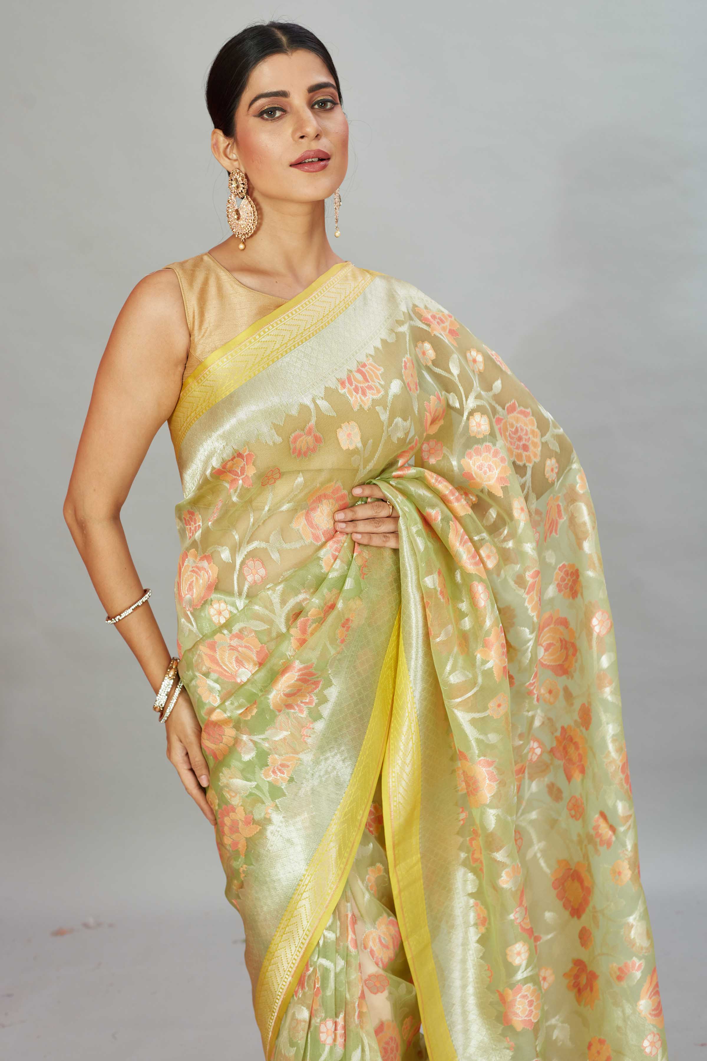 92A432 Yellow Kora Banarasi Saree With Floral Zari Jaal