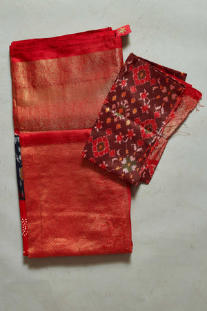 Buy red bandhej Kanjivaram silk saree online in USA with ikkat border. Look your best on festive occasions in latest designer sarees, pure silk sarees, Kanjivaram silk saris, handwoven saris, tussar silk sarees, embroidered saris from Pure Elegance Indian clothing store in USA.-blouse