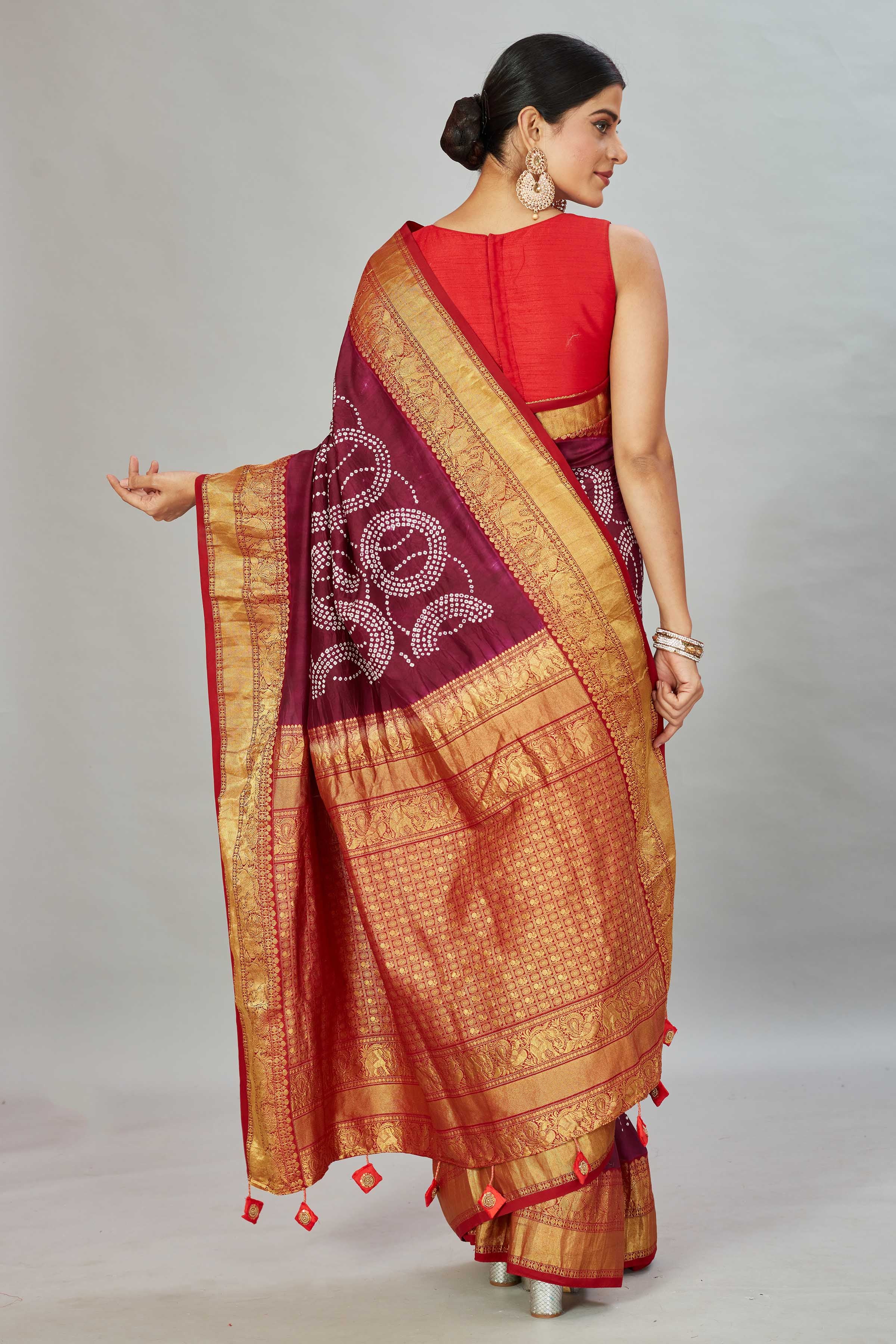 Buy wine color bandhej Kanjivaram silk sari online in USA with zari border. Look your best on festive occasions in latest designer sarees, pure silk sarees, Kanjivaram silk saris, handwoven saris, tussar silk sarees, embroidered saris from Pure Elegance Indian clothing store in USA.-back