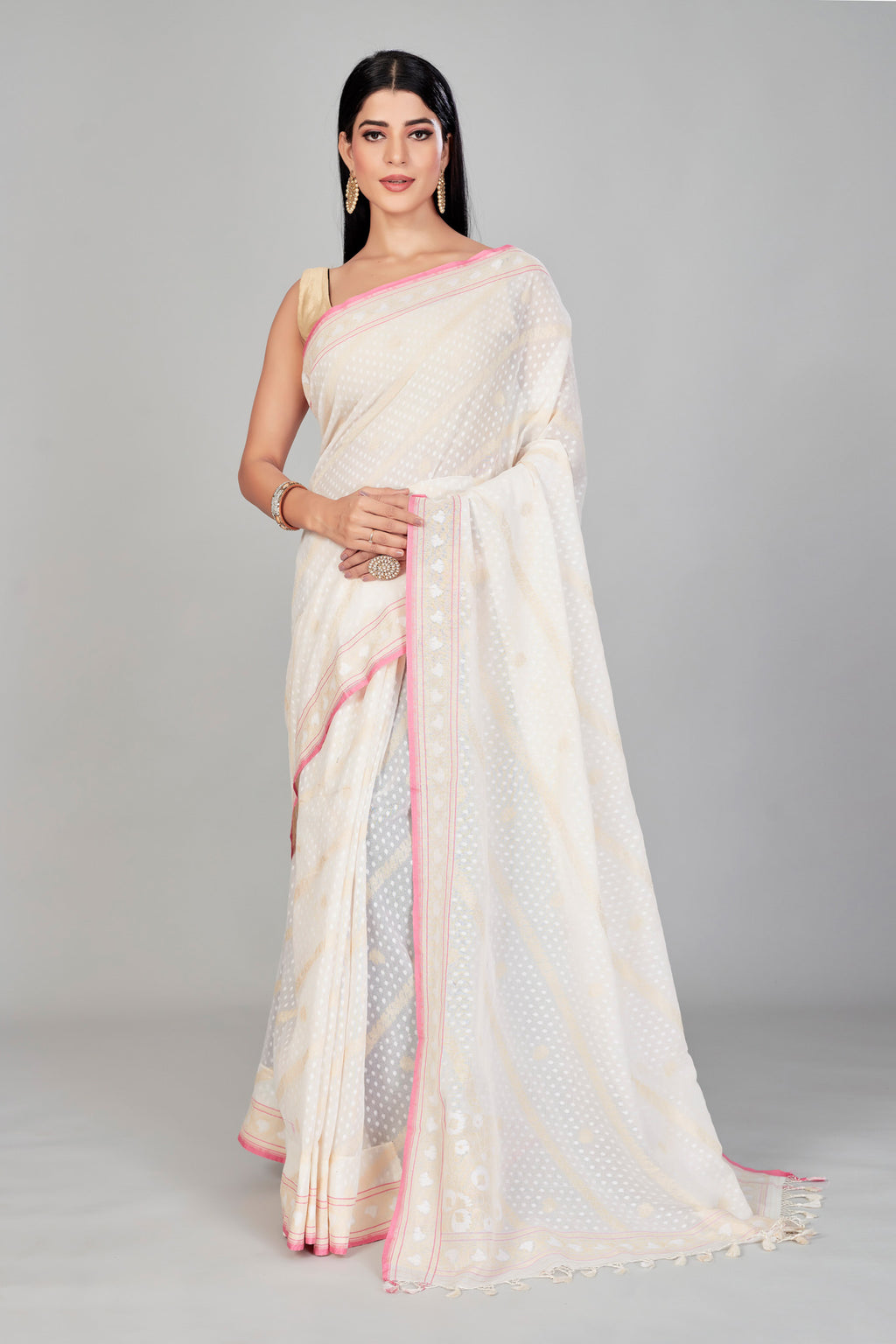 Shop stunning white Banarasi Jamdani sari online in USA. Shop designer sarees, tussar silk sarees, Kanjeevaram saris from Pure Elegance Indian sari store in USA.-full view