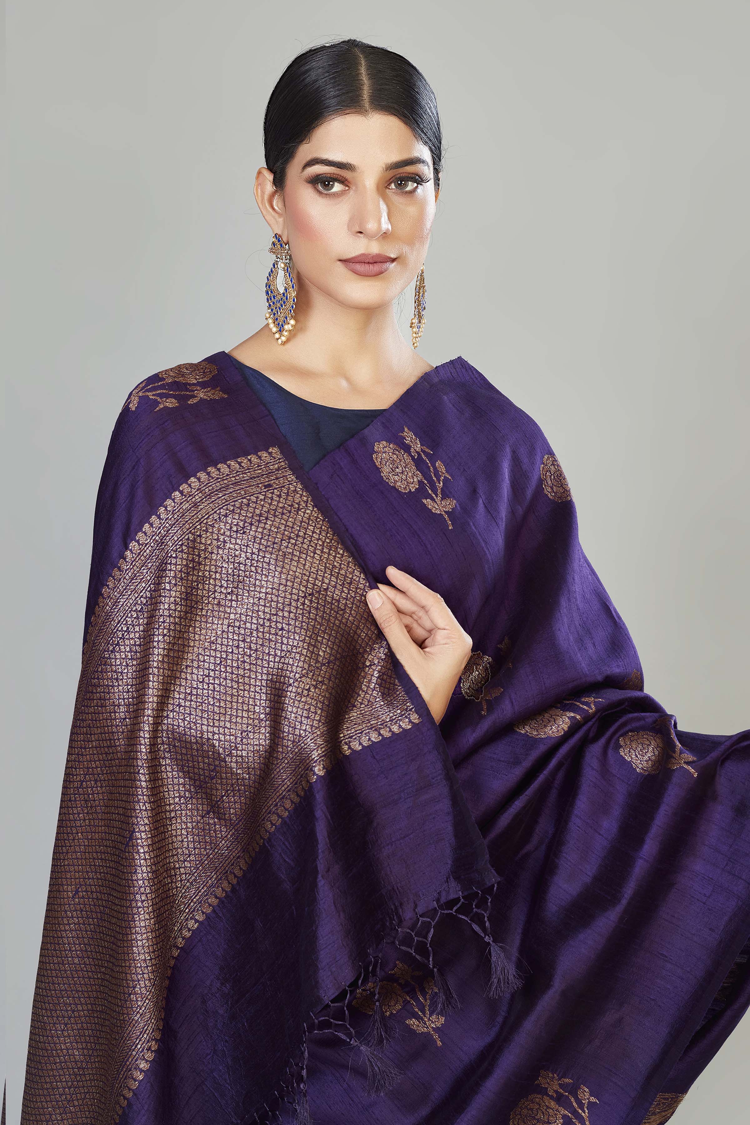 Shop purple tussar Banarasi sari online in USA with floral zari buta. Look your best on special occasions in Banarasi sarees, pure silk saris, handwoven sarees.-closeup