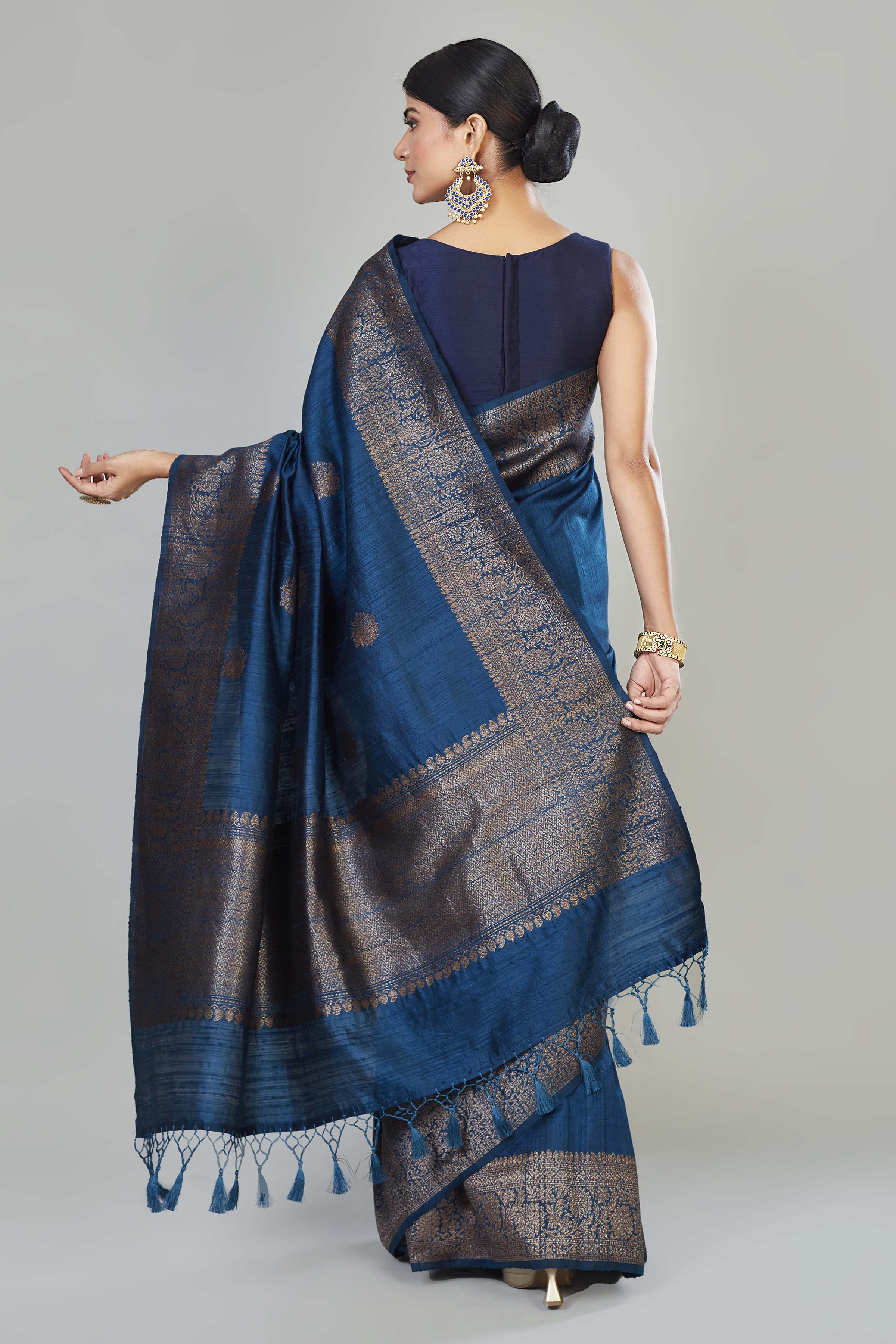 Buy dark blue tussar Banarasi sari online in USA with zari buta. Look your best on special occasions in Banarasi sarees, pure silk saris, handwoven sarees.-back