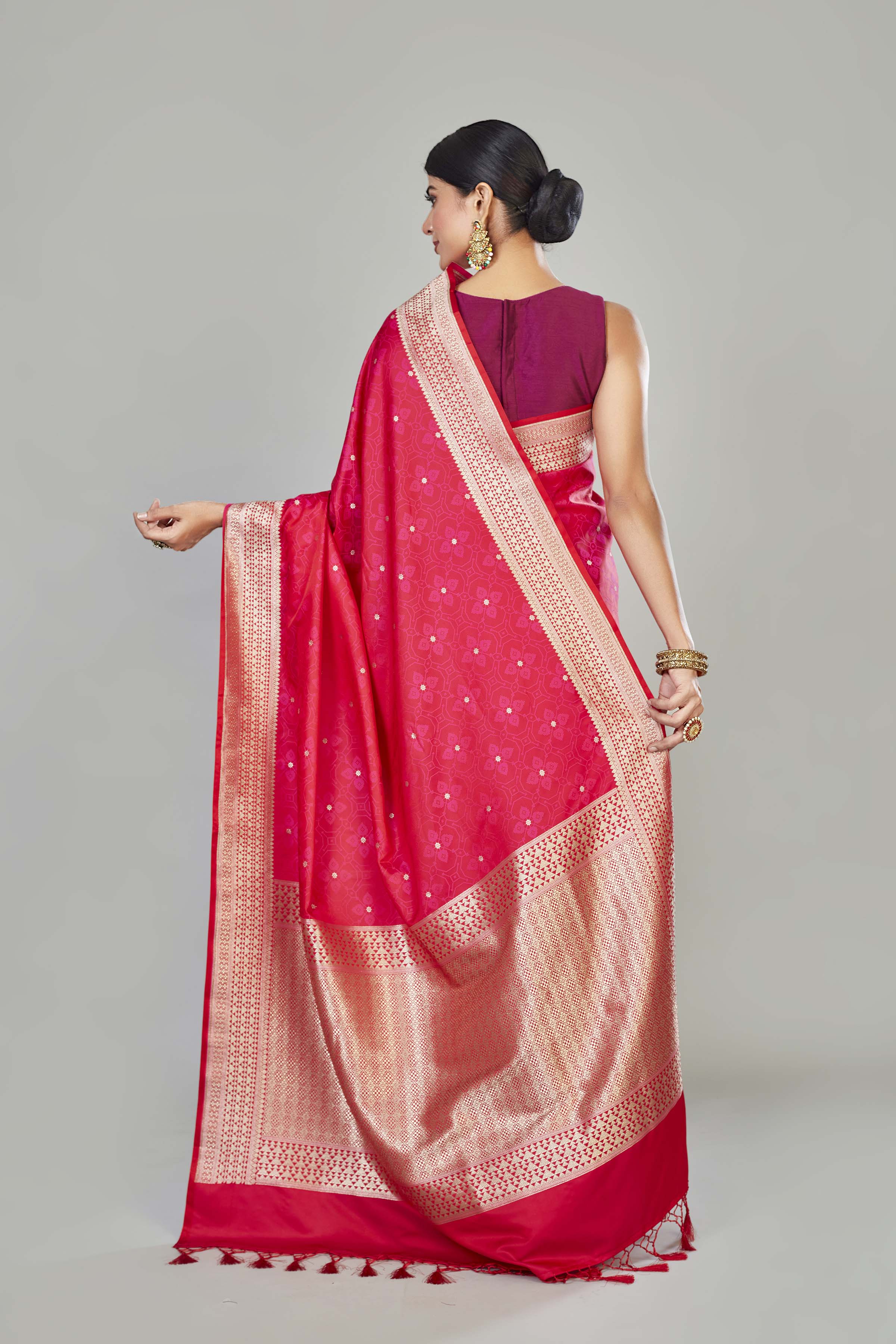 Buy dark pink Mashru silk sari online in USA with zari border. Look your best on festive occasions in latest designer sarees, pure silk saris, handwoven sarees.-back