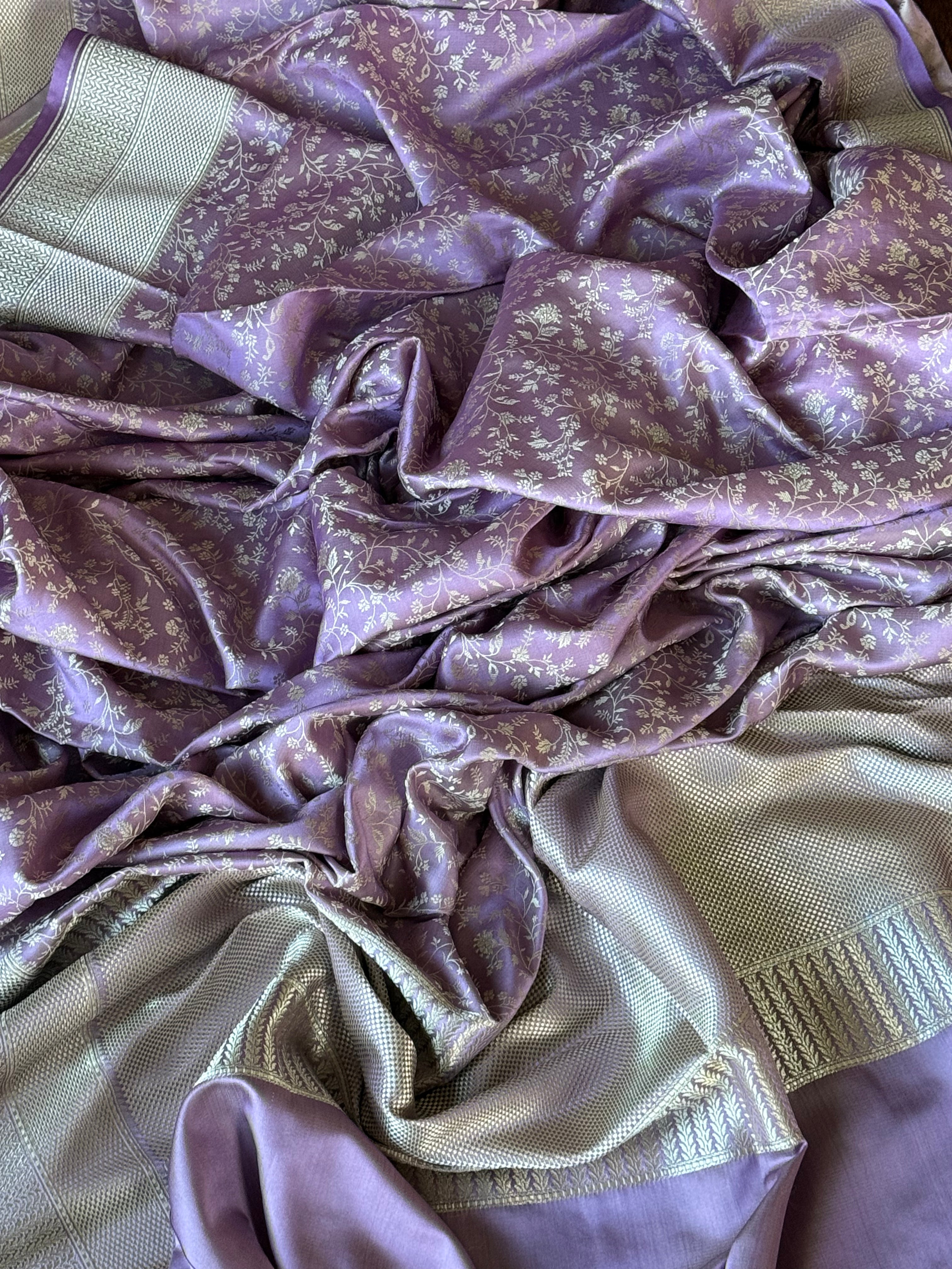 Shop lavender Mashru silk saree online in USA with silver border. Look your best on festive occasions in latest designer sarees, Banarasi sarees, handwoven sarees.-closeup