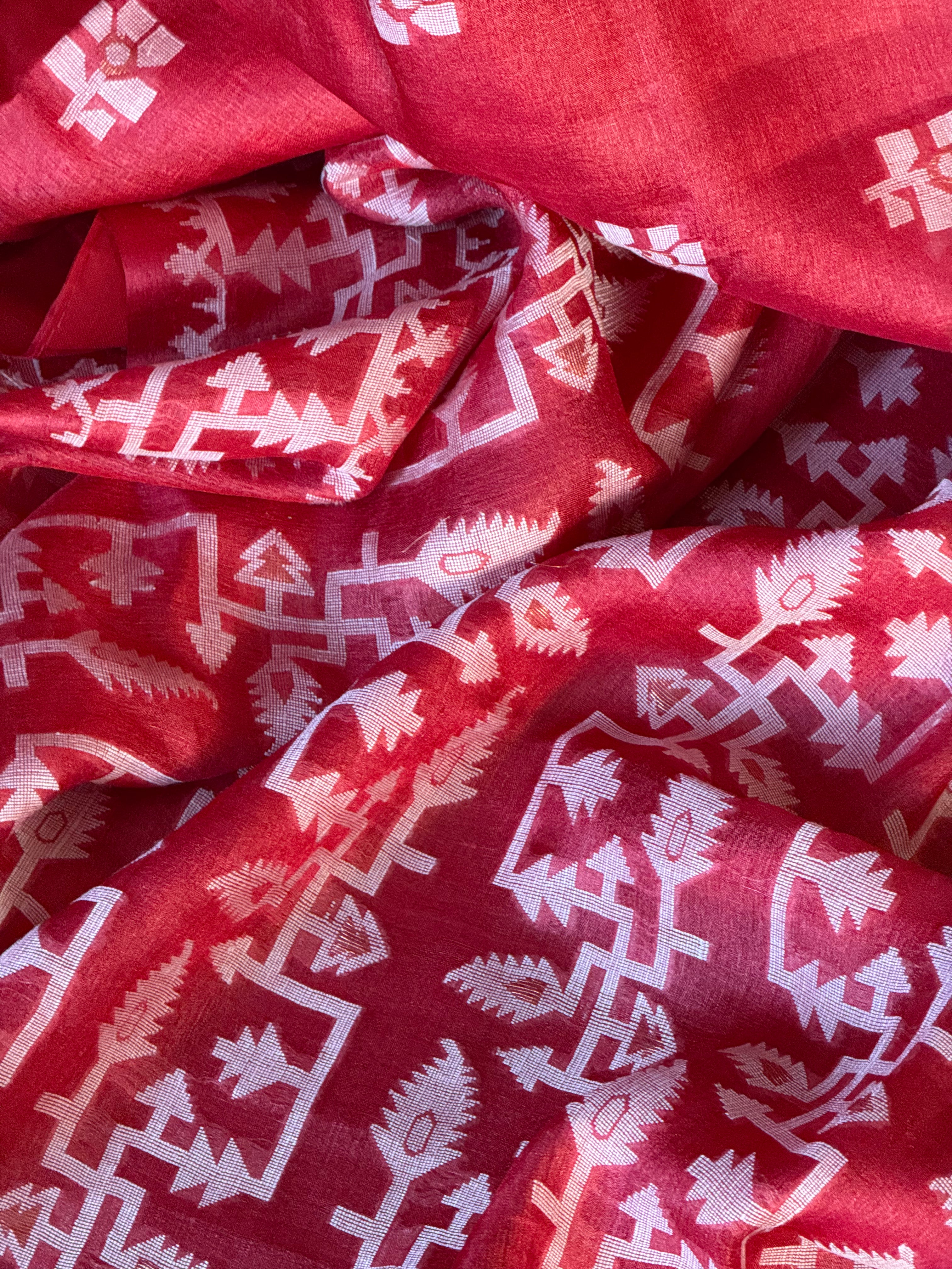 Shop red Jamdani tussar silk saree online in USA. Look your best on festive occasions in latest designer sarees, Banarasi sarees, handwoven sarees.-closeup