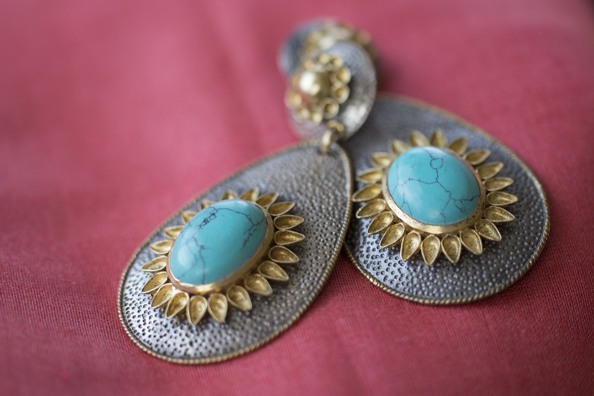 20a156-silver-gold-plated-amrapali-earrings-two-tone-turquoise-alternate-view