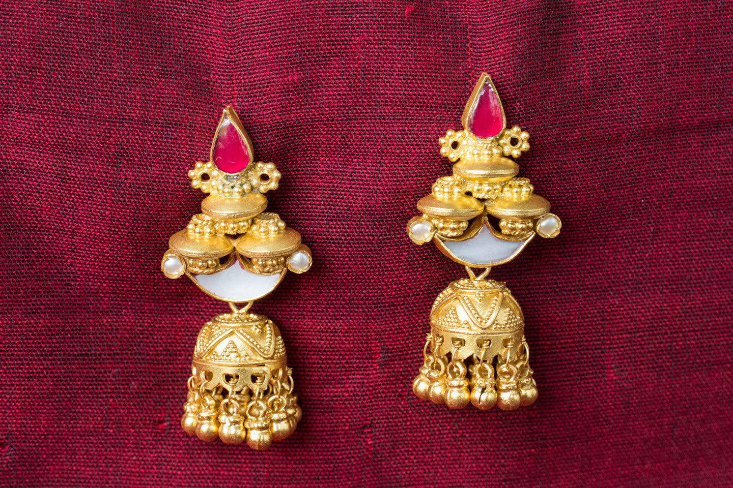20a458-silver-gold-plated-amrapali-earrings-pearl-glass-chandelier-jhumka