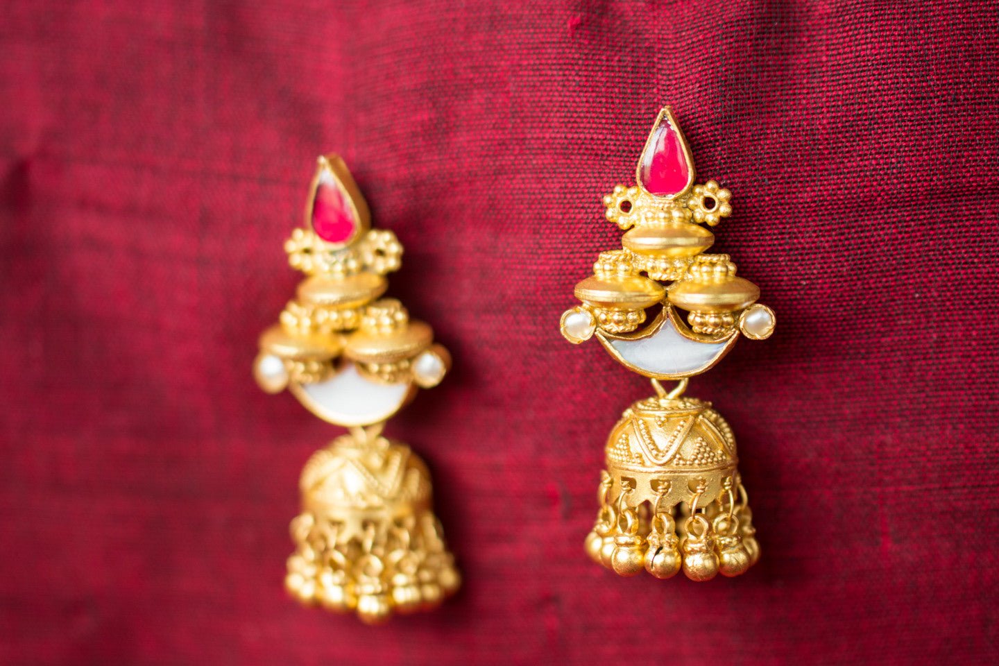 20a458-silver-gold-plated-amrapali-earrings-pearl-glass-chandelier-jhumka-alternate-view