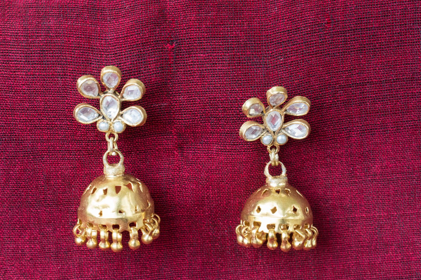 20a459-silver-gold-plated-amrapali-earrings-floral-top-pearl-glass-chandelier