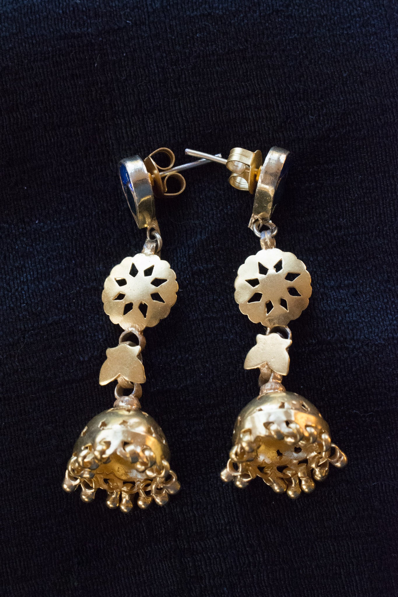 20a462-silver-gold-plated-amrapali-earrings-glass-cut-work-chandelier