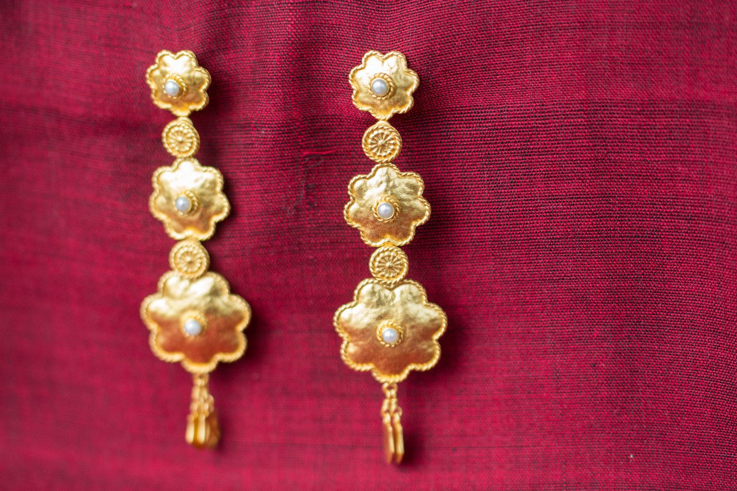 20a469-silver-gold-plated-amrapali-earrings-floral-design-alternate-view