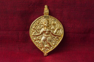 20a501-silver-gold-plated-amrapali-pendant-raised-design-shyama