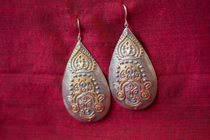 20a520-silver-gold-plated-amrapali-earrings-two-tone-raised-design-woman-alternate-view