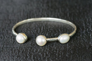 20a533-silver-amrapali-bangle-pearl